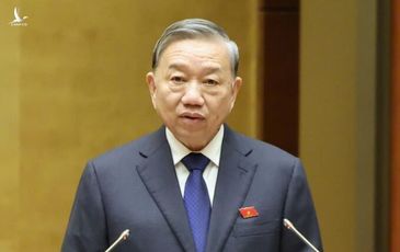 Tổng Bí thư Tô Lâm: Đừng để tuyên bố tinh gọn bộ máy mà sinh thêm tầng nấc xin – cho ngoài thực tế