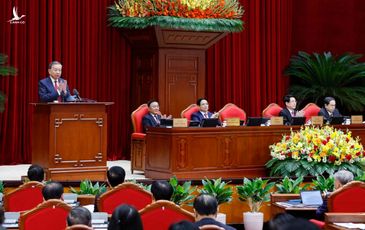 Giới thiệu nhân sự tái cử, tham gia lần đầu vào Bộ Chính trị, Ban Bí thư khóa 14