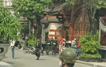 Gần 100 cảnh sát có mặt tại biệt phủ của chủ thẩm mỹ viện Mailisa ở TPHCM