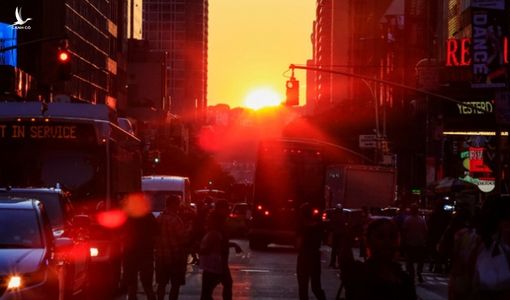 Cúp điện bất ngờ, thành phố New York tê liệt