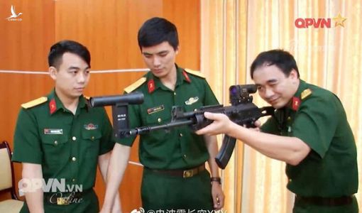 Trung Quốc quan tâm “mắt thần” trên súng trường Galil ACE Việt Nam