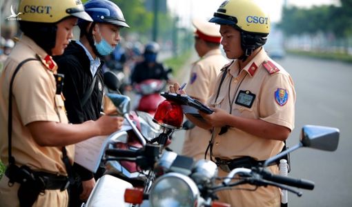 CSGT TPHCM xử lý hơn 10.000 trường hợp vi phạm chỉ trong hai tuần