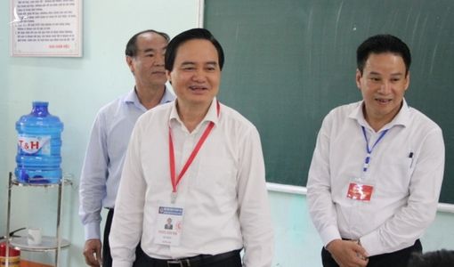 Bộ trưởng Phùng Xuân Nhạ: “Giám sát thường xuyên việc chấm thi của Hà Giang”