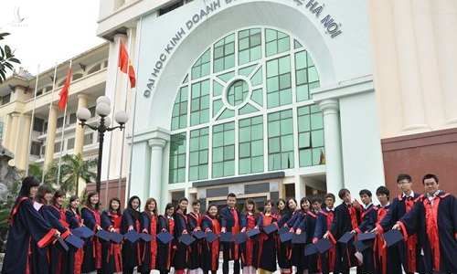 Khi Đại học công lập và cấu trúc Đại học là “phản” dân chủ