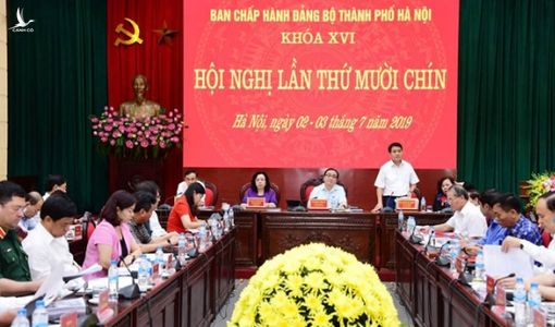 ‘Lấp ló’ lợi ích nhóm trong các ‘biệt phủ’ trên đất nông nghiệp