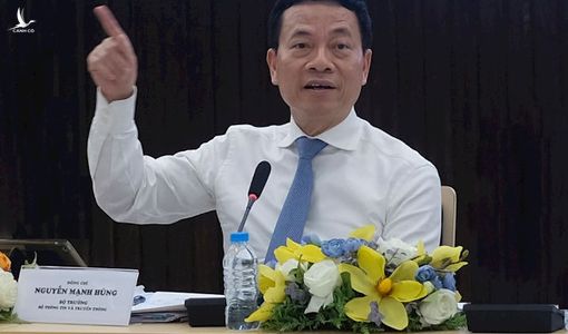Bộ trưởng Nguyễn Mạnh Hùng: Việt Nam cần xây dựng mạng xã hội mới, công cụ tìm kiếm mới