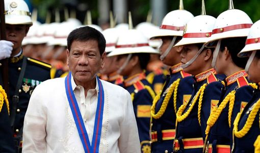 Tổng thống Duterte cho phép Trung Quốc đánh bắt trên vùng biển Philippines tuyên bố chủ quyền