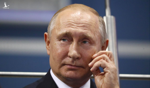 Ông Putin hủy lịch làm việc, họp khẩn với Bộ trưởng Quốc phòng Shoigu