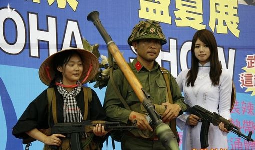 Dân Đài Loan mặc trang phục kiểu Việt Nam để gửi thông điệp gì?