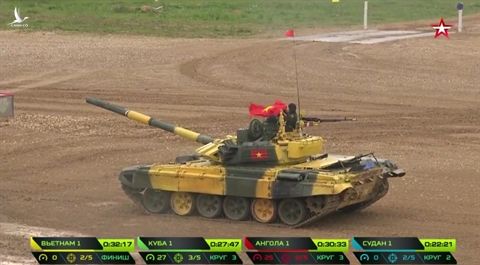 Việt Nam đứng đầu bảng đấu Tank Biathlon 2019