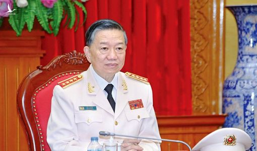 Phát huy truyền thống Anh hùng, vẻ vang, quyết tâm chỉnh đốn, xây dựng lực lượng CAND vững mạnh, hoàn thành xuất sắc nhiệm vụ được giao