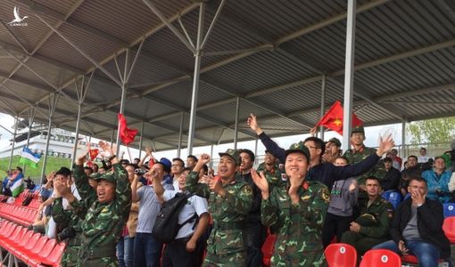 Đội xe tăng VN mượn xe tập luyện 2 tháng và thành tích ngoạn mục