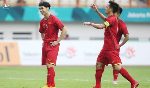 Văn Quyết bị loại, Công Phượng lên đội tuyển Việt Nam