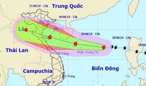 Sài Gòn mưa dông diện rộng do ảnh hưởng của bão số 4