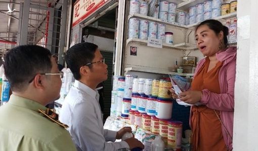 Bộ trưởng ‘vi hành’ 3 chợ, trung tâm thương mại ở TP.HCM