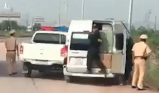 Cảnh sát nổ súng truy đuổi xe khách trên cao tốc Hà Nội – Bắc Giang
