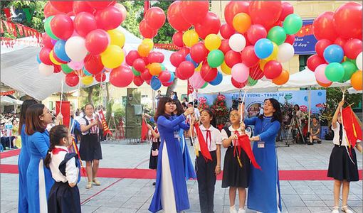 Khai giảng không thả bóng bay: Xin cùng làm, đừng hô hào suông!