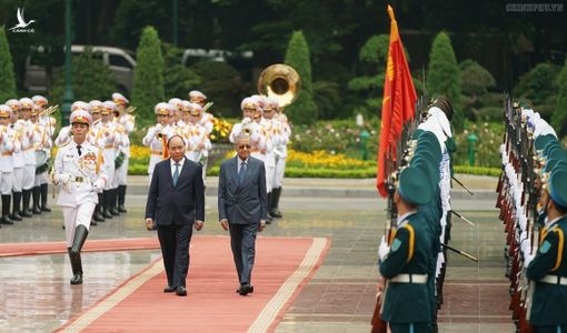 Thủ tướng Nguyễn Xuân Phúc hội đàm với Thủ tướng Malaysia