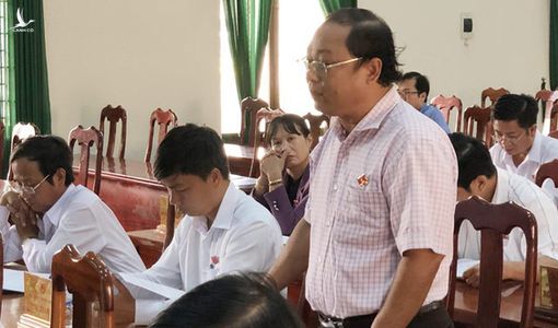 Cương quyết từ chức bí thư xã, nguyên phó chủ tịch huyện ở Quảng Ngãi được điều động trở lại huyện