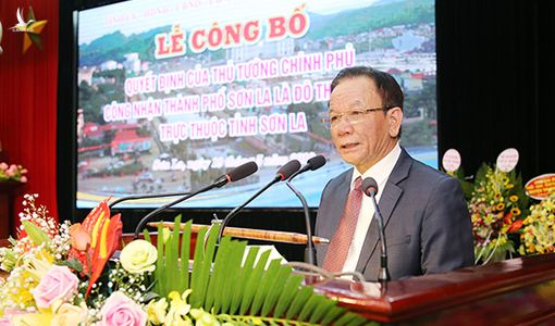 Bí thư Tỉnh ủy Sơn La nhận quyết định nghỉ hưu từ ngày 1/9