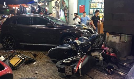 Bộ GTVT lên tiếng về quan điểm ‘bán xăng cho phụ nữ là tội ác’