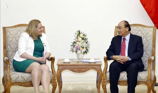 Thủ tướng Nguyễn Xuân Phúc tiếp Đại sứ Ireland 