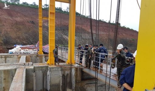 Thủy điện ở Đắk Nông suýt vỡ đập do kẹt van vì… củi?