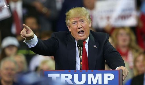Tại sao Trung Quốc bất ngờ ‘nã pháo’ thuế khiến ông Trump nổi giận?