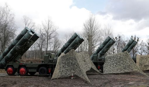 Tổng thống Putin mời Saudi mua hệ thống ‘Rồng lửa S-400’ để bảo vệ nhà máy dầu