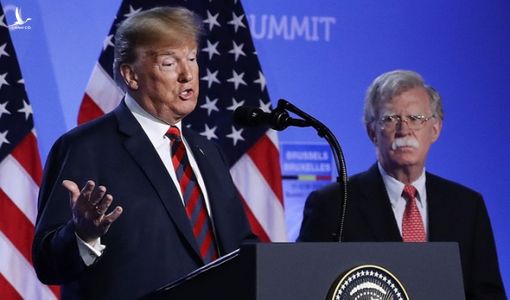 [NÓNG] TT Trump bất ngờ sa thải cố vấn an ninh Mỹ John Bolton, ông Bolton vội “thanh minh”