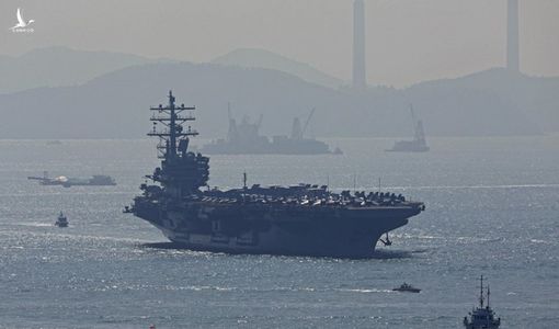 Đơn thương độc mã vào biển Đông, tàu sân bay Mỹ Ronald Reagan bị 7 chiến hạm Trung Quốc vây