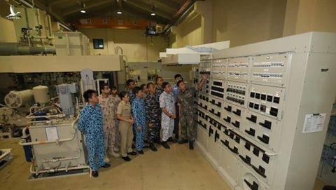 Hàn Quốc mời Việt Nam tham gia học sử dụng tàu ngầm