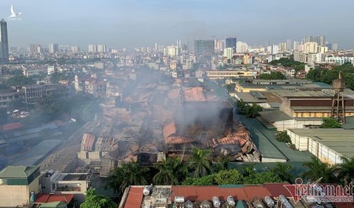 Kiểm tra thủy ngân sau cháy, trường Đại học gần Công ty Rạng Đông trấn an sinh viên