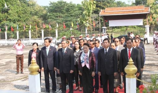 Chủ tịch Quốc hội Nguyễn Thị Kim Ngân thăm tỉnh Vientiane, Lào