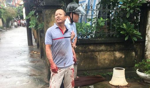 Vác dao chém cả nhà em trai nguyên nhân chỉ vì nữa mét đất