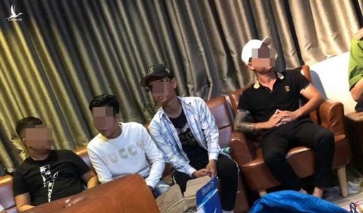 Đột kích quán cà phê bí ẩn giữa quận 1, dân chơi kéo vào rồi mất hút