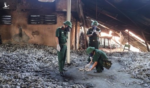 Lên phương án tiêu độc nhà kho Rạng Đông
