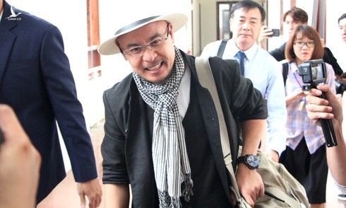 Bất ngờ hoãn phiên tòa phúc thẩm vụ ly hôn của vợ chồng Chủ tịch Trung Nguyên