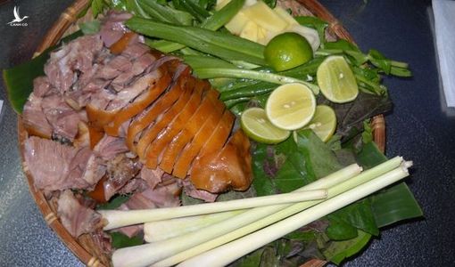 Chuyên gia nói gì về khuyến cáo không nên ăn thịt chó?