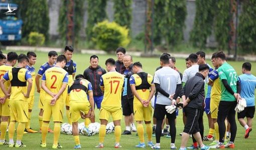 HLV Park Hang Seo sẽ dùng đội hình nào ở cuộc đấu với Thái Lan?