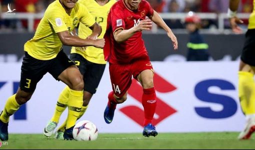 Đá tấn công Malaysia!