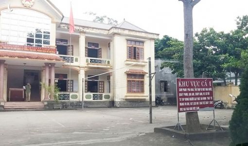 Trụ sở xã, huyện là ‘bí mật nhà nước’ nên ‘cấm quay phim, chụp ảnh’