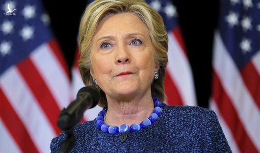 Thêm tình tiết mới trong vụ bê bối email cá nhân của bà Clinton