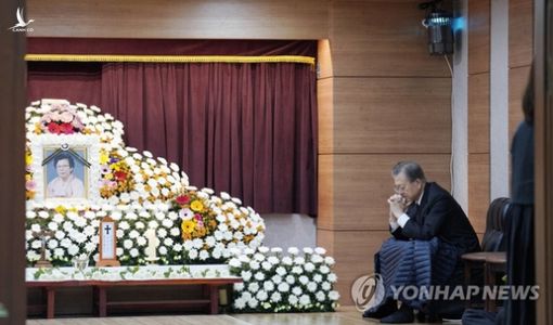 Tổng thống Hàn làm đám tang cho mẹ: Cấm cấp dưới chia buồn, gởi hoa viếng