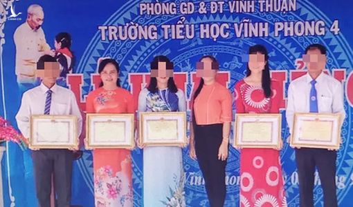 Xôn xao việc nữ hiệu trưởng mượn giấy khen của người khác để … ra oai!