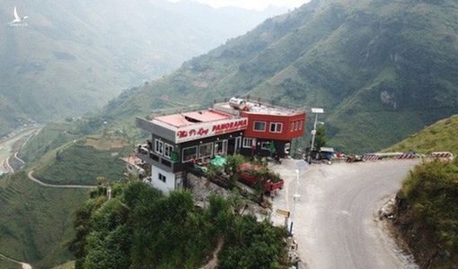 Ai là chủ nhân công trình 7 tầng đồ sộ “mọc” trên đèo Mã Pì Lèng?
