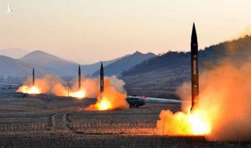 “Trò chơi hạt nhân” giữa Mỹ, Nga và NATO mang đến cuộc khủng hoảng mới?