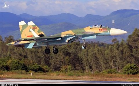 Belarus hoàn thành đại tu, nâng cấp Su-27UBK cho Việt Nam