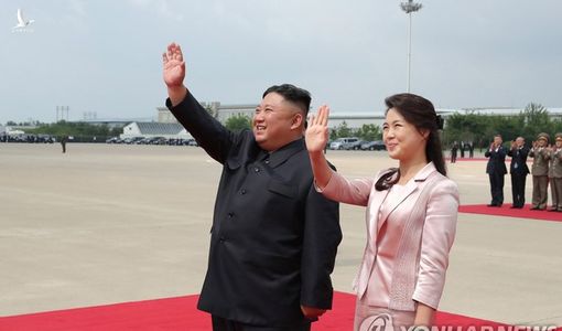 Bí ẩn sự vắng mặt suốt 4 tháng của phu nhân Chủ tịch Kim Jong-un