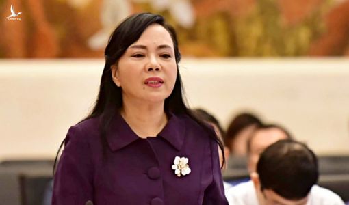 ‘Có người cắt tử cung rồi vẫn cho đi đẻ, bệnh viện bảo nhầm, xin lỗi’